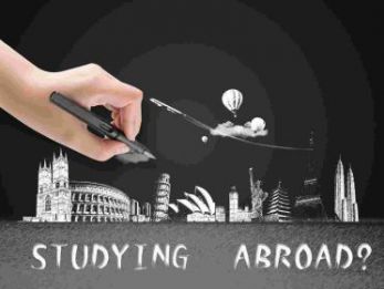 英國大學(xué)七大語言課程